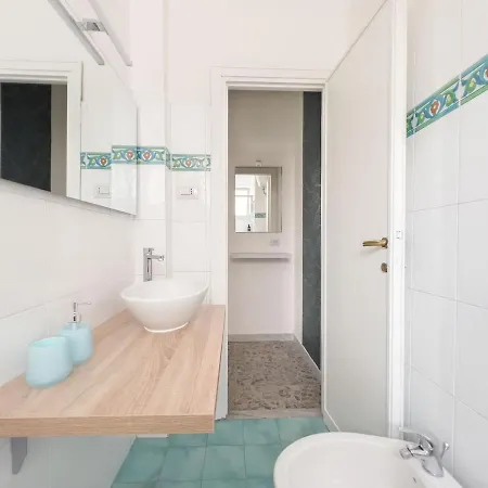 Vintage Charm & Comfort - Garbatella Apartment