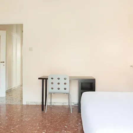 Vintage Charm & Comfort - Garbatella Apartmán